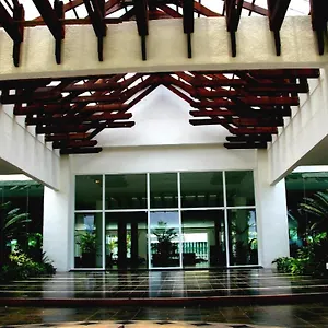 one-hotel-helang.tophotelslangkawi.com/